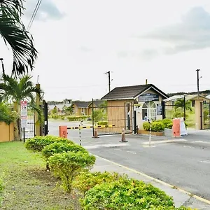 The Rest Stop-b- 15 Min From Airport/24hrs Security Apartment Montego Bay